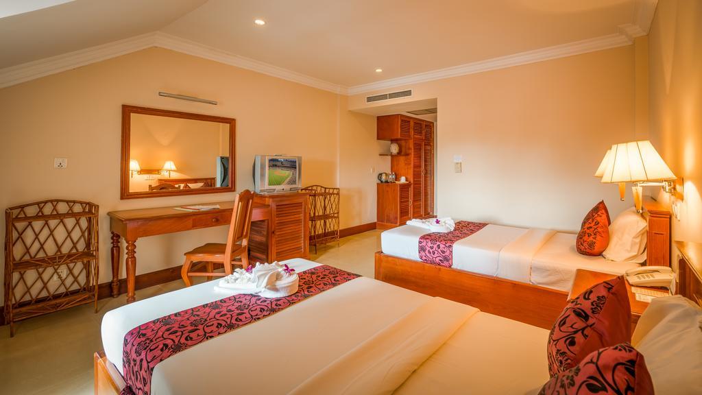 Sun Inns Hotel Сиемрип Экстерьер фото