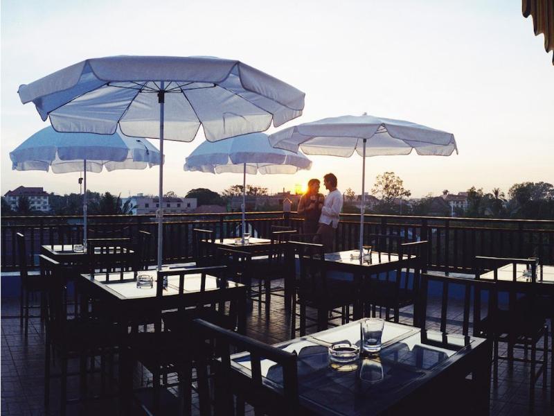 Sun Inns Hotel Сиемрип Экстерьер фото